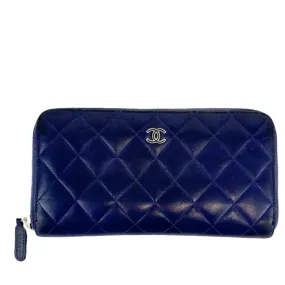 Classic Purple Lambskin Long Zipped Wallet