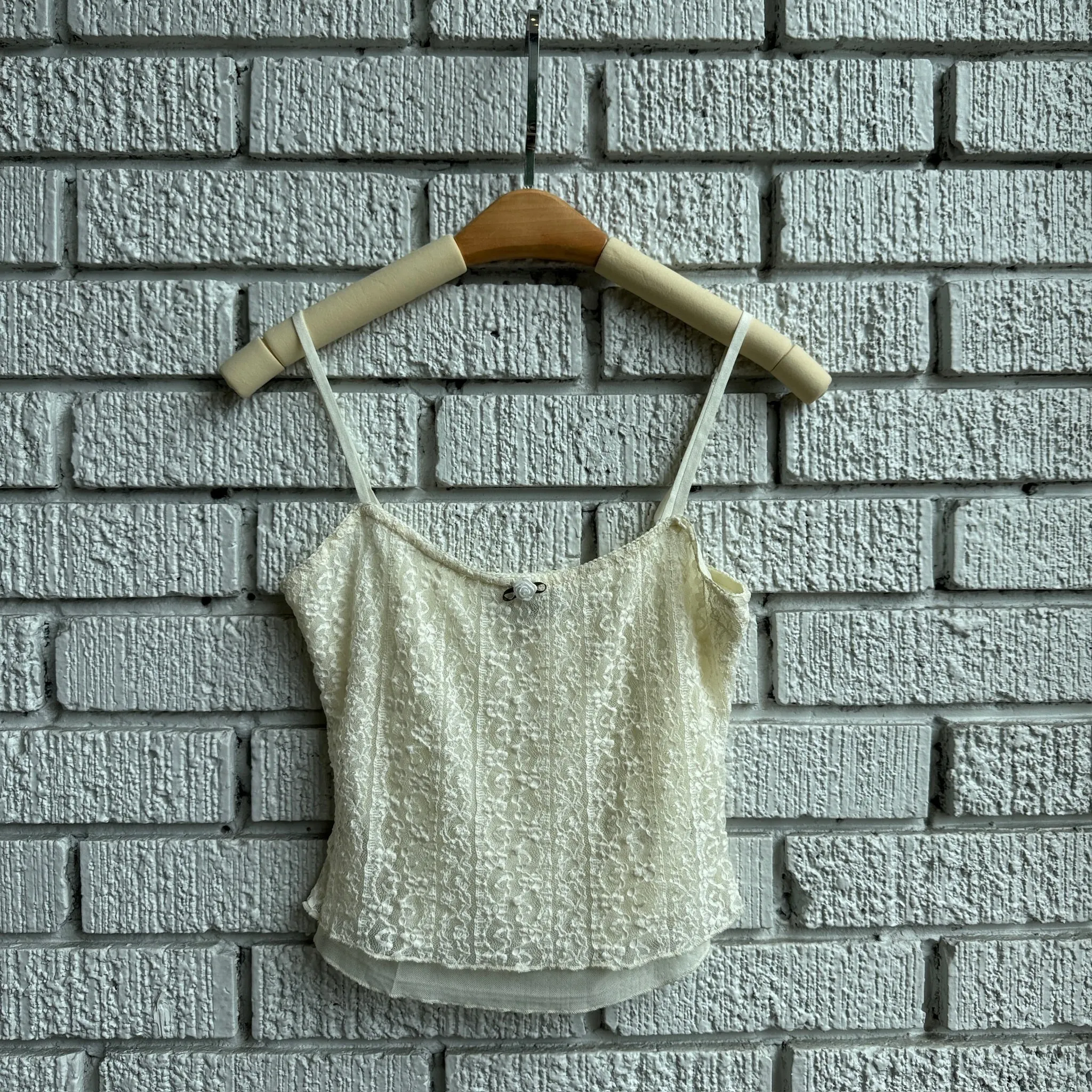 FIRST LOVE Lace Top