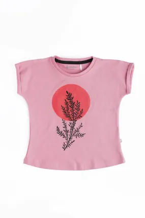 Half sleeve pink graphic t-shirt for baby