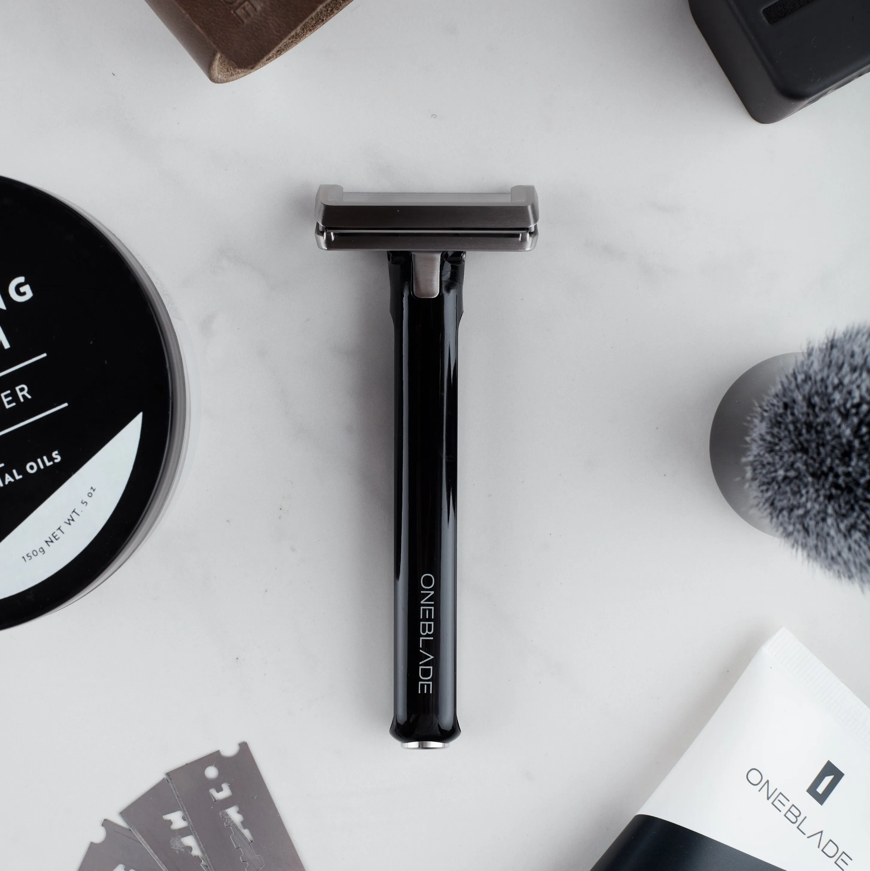 HYBRID Black Tie Shave Kit